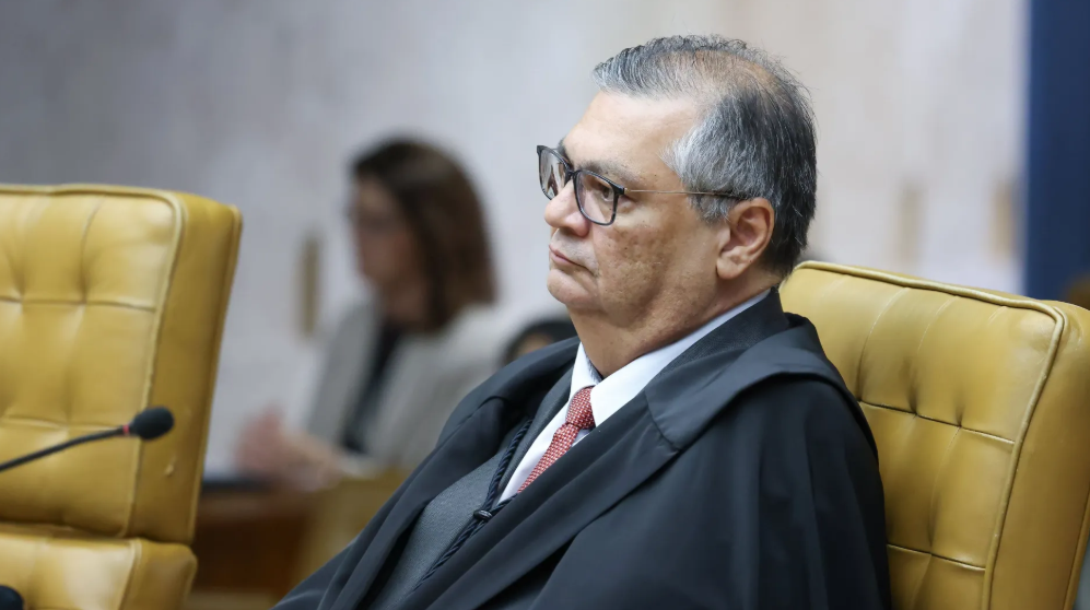 Dino dá prazo até as 20h para Câmara esclarecer pagamento de emendas