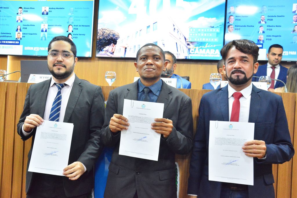 Câmara de São Luís dá posse a três aprovados no último concurso público