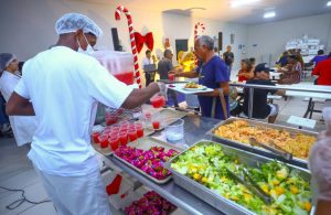 Restaurantes Populares de São Luís e Imperatriz terão almoço e ceia natalina