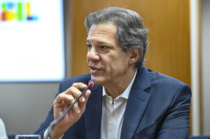 AGU notifica Facebook para excluir vídeo falso de Haddad em 24 horas