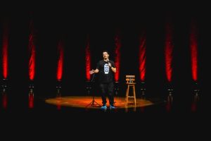 Humor no palco do Teatro Arthur Azevedo