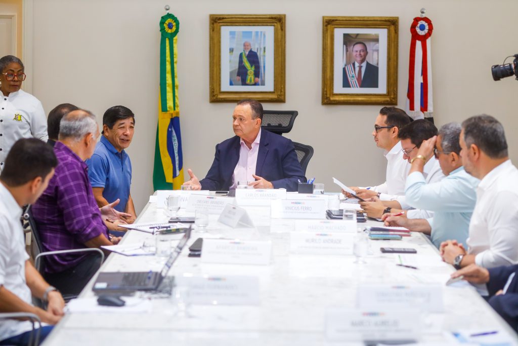 Carlos Brandão reforça o municipalismo ao dialogar com prefeitos de todo o Maranhão