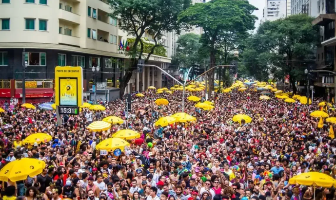 Cerca de 70% das pessoas devem ficar em casa no Carnaval, diz pesquisa