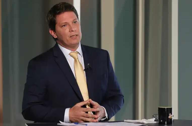 Deputado Federal Mario Frias vai responder judicialmente por publicar notícia falsa