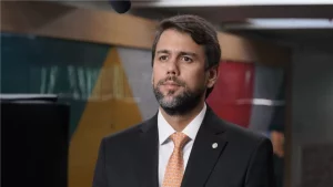 Nomeação de Pedro Lucas está ameaçada após apoio do partido ao PL da anistia