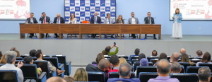 Iracema Vale participa de evento realizado pelo TCE MA