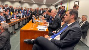 Orleans reforça compromisso com os municípios durante evento em Brasília