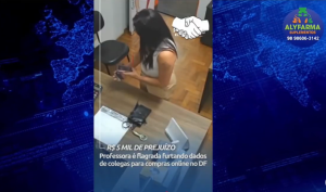 Professora é flagrada roubando dados de cartões bancários em escola