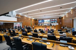 Plenário da Alema é modernizado para novo período