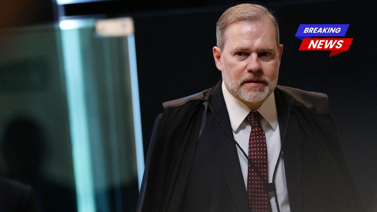 Ministro do Supremo Tribunal Federal se Afasta de Caso de Escândalo Bancário Após Suspeitas de Vínculos com Investigados