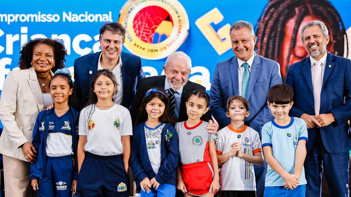 Brasil Supera Meta de Alfabetização Infantil e Alcança 66% em 2025