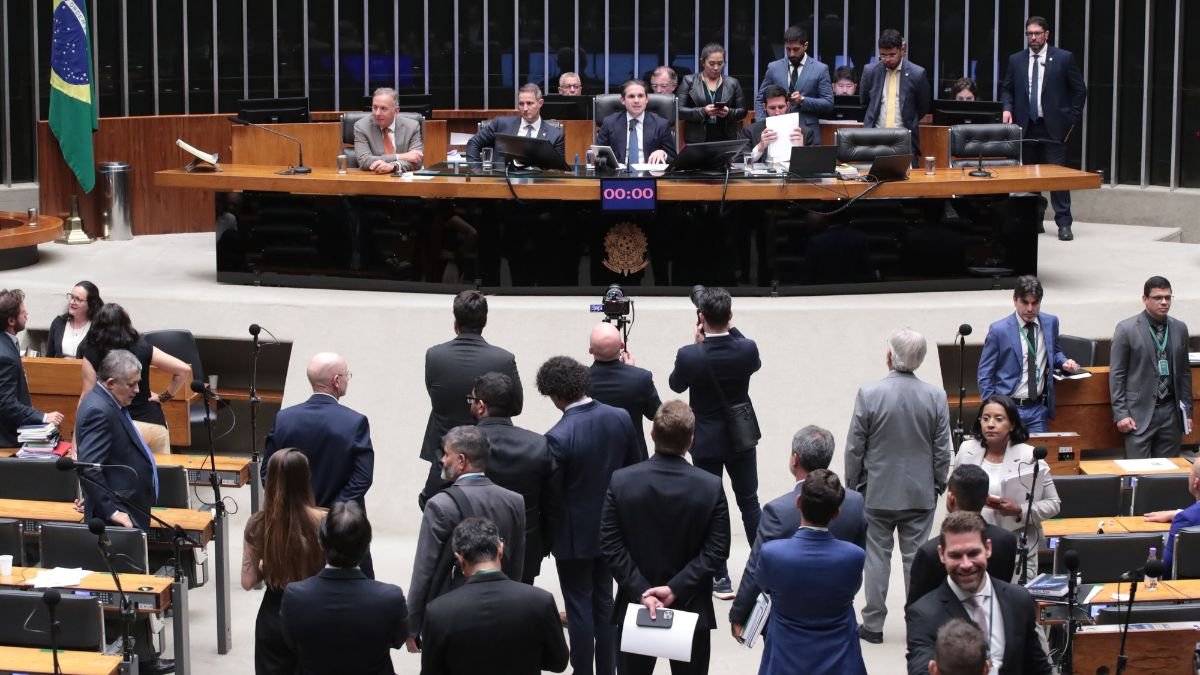 Câmara aprova PEC da Segurança Pública: entenda a proposta e veja o que muda