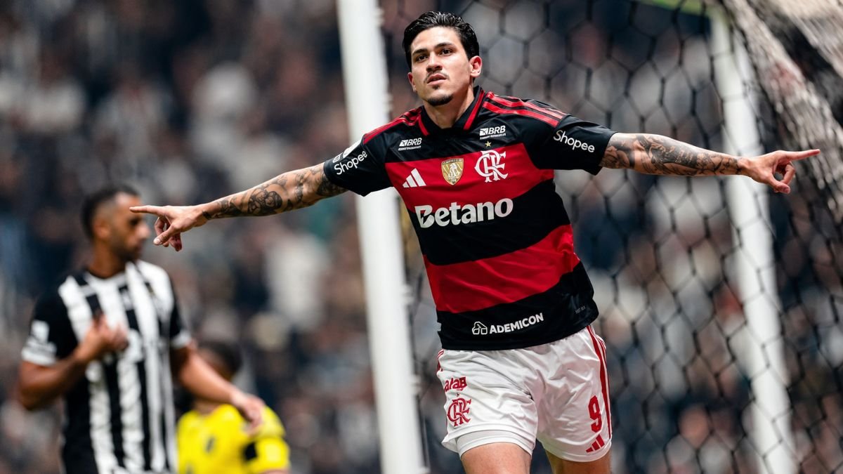 Flamengo Domina Atlético-MG e Goleia Por 4 a 0 no Brasileirão