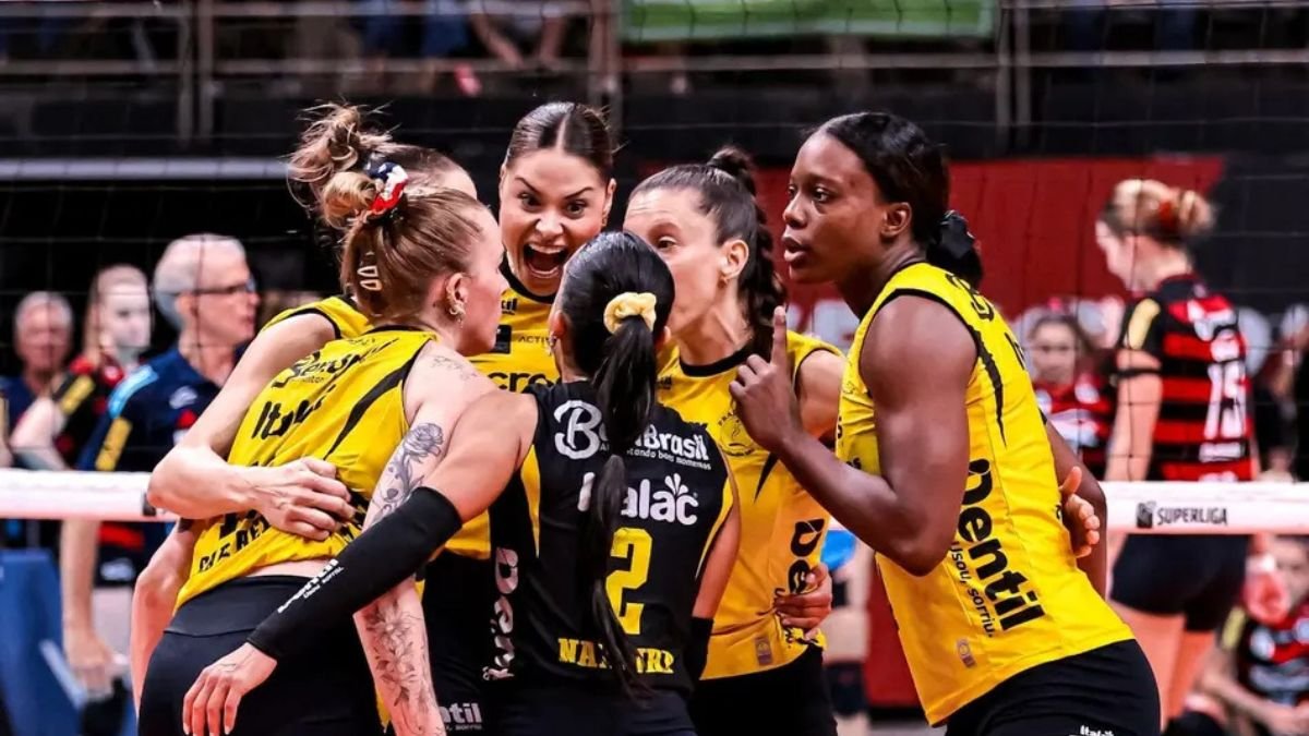 Praia Clube vence Sesc Flamengo e vai à final da Superliga Feminina