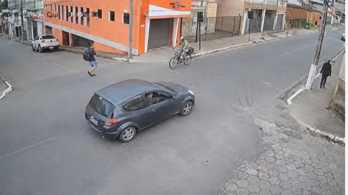 Motorista Sinalizou Conversão, Mas Novo Acidente Reacende Debate Sobre Segurança no Trânsito em Dores de Campos